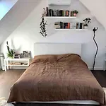 Апартаменты Your Cosy Getaway Halfway Between And Forest *