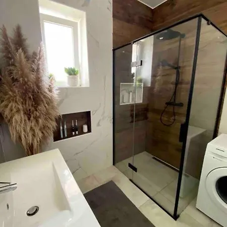 Lejlighed Your Cosy Getaway Halfway Between And Forest *