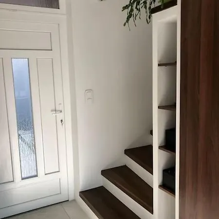 Your Cosy Getaway Halfway Between And Forest Apartment Vonyarcvashegy