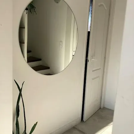 Your Cosy Getaway Halfway Between And Forest *