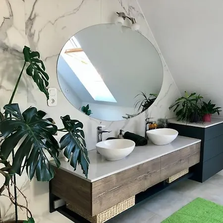 Apartment Your Cosy Getaway Halfway Between And Forest *