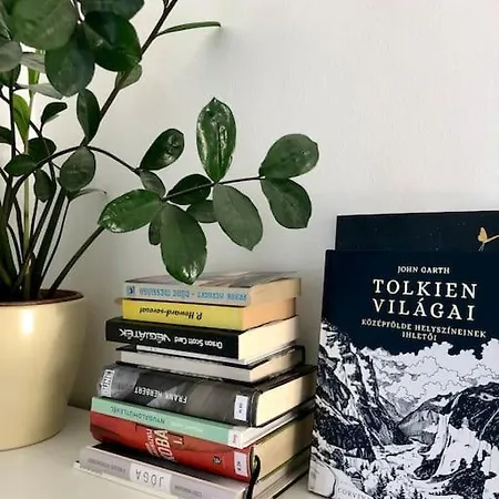 Your Cosy Getaway Halfway Between And Forest Lejlighed Vonyarcvashegy