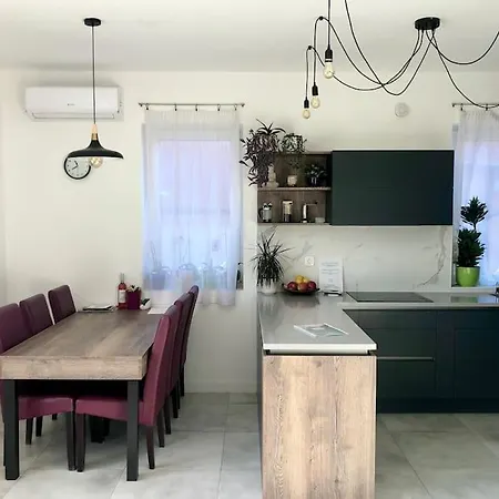 Apartment Your Cosy Getaway Halfway Between And Forest