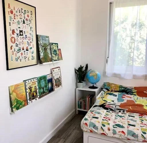 Your Cosy Getaway Halfway Between And Forest 公寓 *