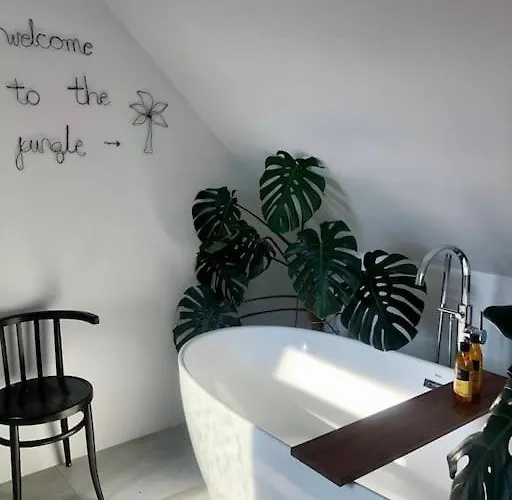 דירה Your Cosy Getaway Halfway Between And Forest *