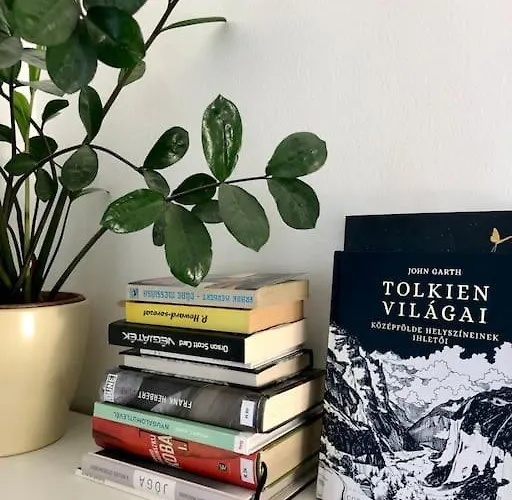 Your Cosy Getaway Halfway Between And Forest דירה פוניארצוושהג'