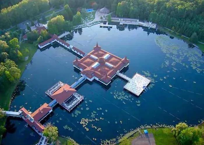 דירה Your Cosy Getaway Halfway Between And Forest פוניארצוושהג'