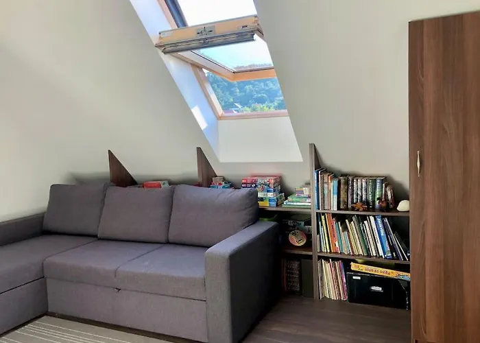 Your Cosy Getaway Halfway Between And Forest شقة *